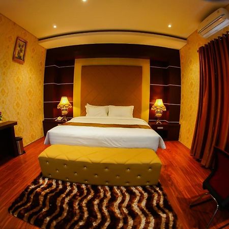 Singapore City Hotel Batu Bara Sungaibalai 外观 照片