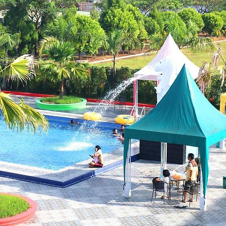 Singapore City Hotel Batu Bara Sungaibalai 外观 照片