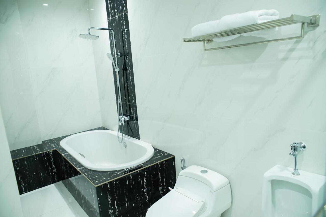 Singapore City Hotel Batu Bara Sungaibalai 外观 照片